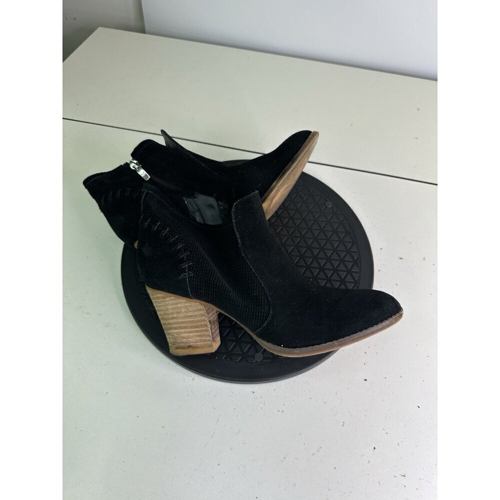 Marc Fisher LTD Women's Size 8 M Black Suede Leather Ankle Boot - Picture 5 of 10